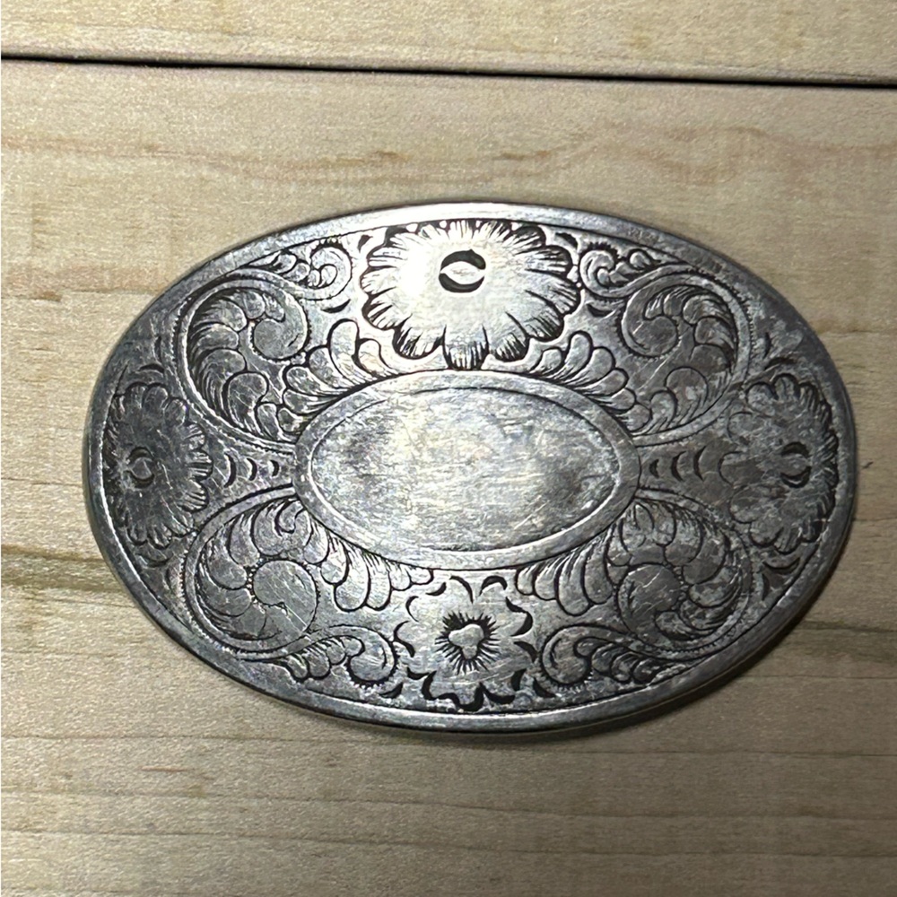 Belt buckle